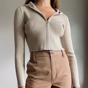 Aritzia Sunday best forest zip up birch